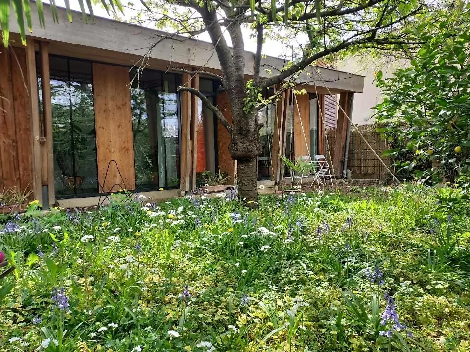 Apartment Un Jardin En Ville Toulouse